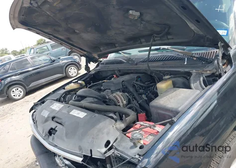 2000 Chevrolet Tahoe All New Ls from USA, damaged, VIN 1GNEC13T0YJ158053